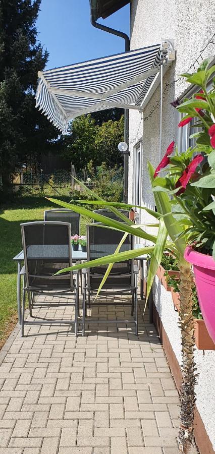 Moderne Ferienwohnung Mit Eigenem Garten Und Traumhaften Blick Wilhelmsthal Bagian luar foto