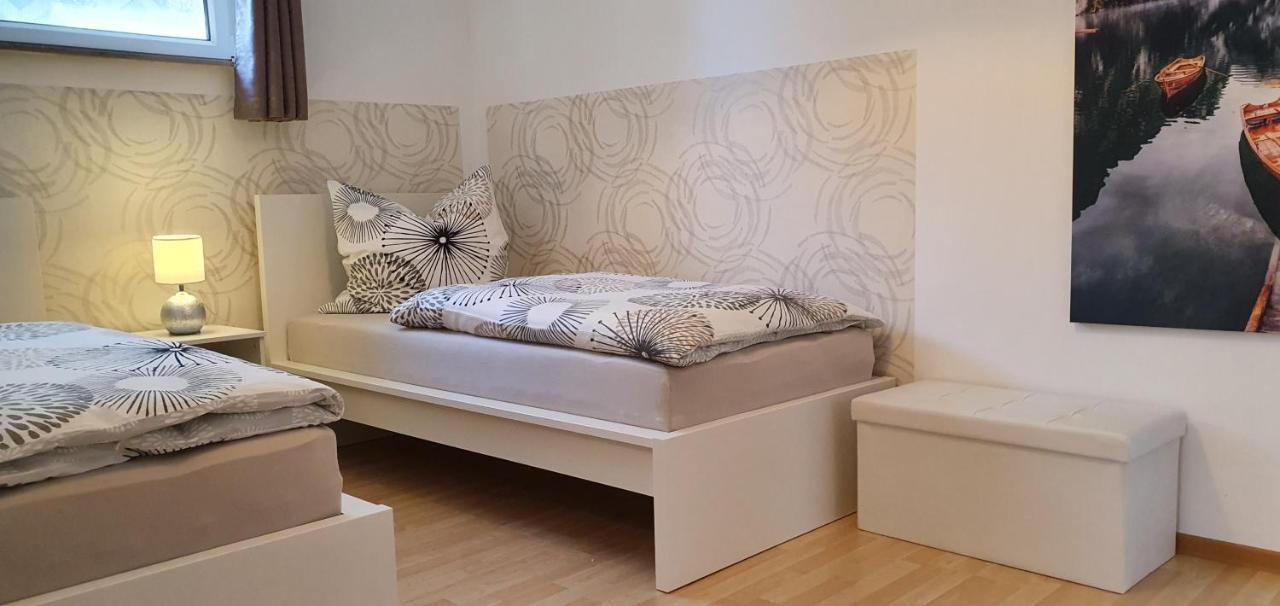 Moderne Ferienwohnung Mit Eigenem Garten Und Traumhaften Blick Wilhelmsthal Bagian luar foto