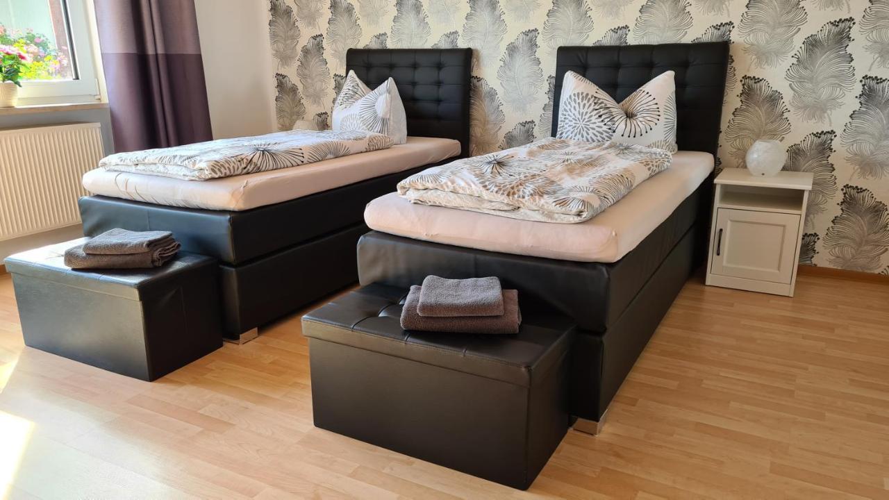 Moderne Ferienwohnung Mit Eigenem Garten Und Traumhaften Blick Wilhelmsthal Bagian luar foto